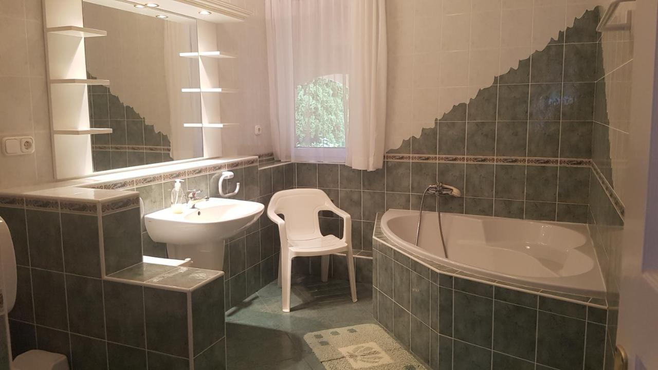 Szenczi Vendégház Bük Extérieur photo