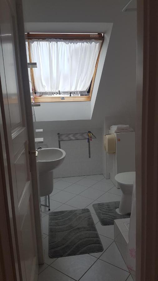 Szenczi Vendégház Bük Extérieur photo