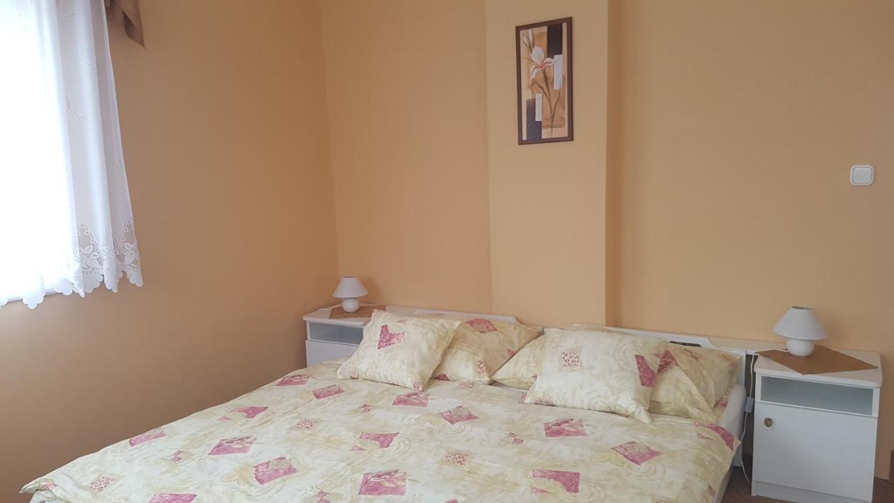 Szenczi Vendégház Bük Extérieur photo