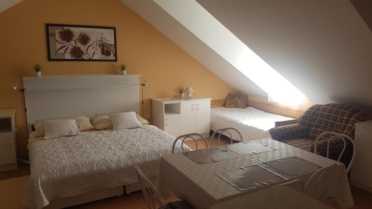 Szenczi Vendégház Bük Extérieur photo