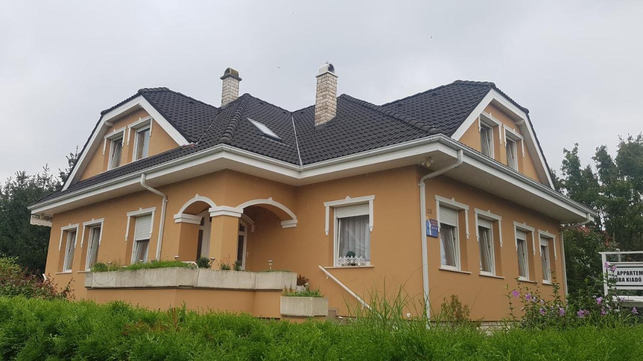 Szenczi Vendégház Bük Extérieur photo