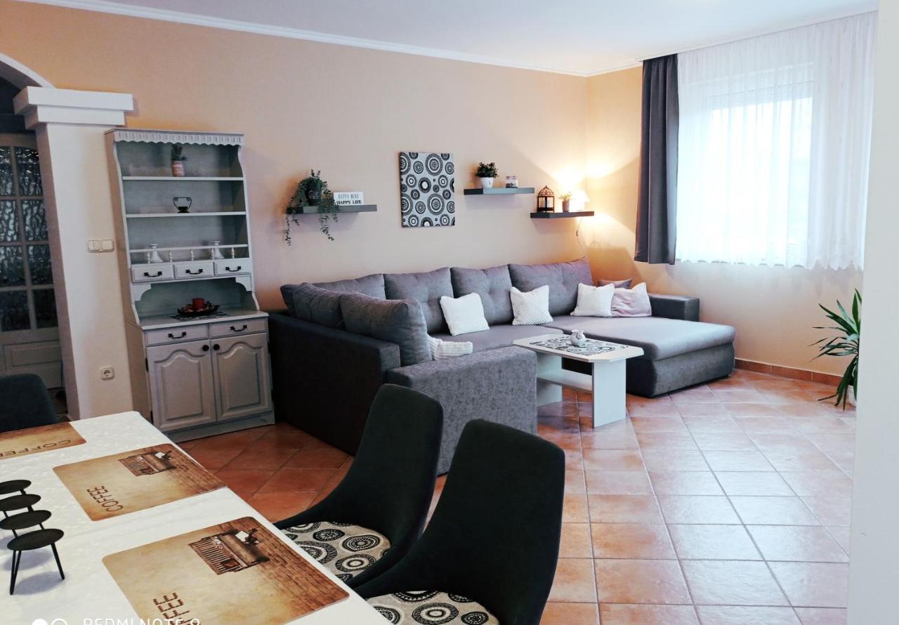 Szenczi Vendégház Bük Extérieur photo