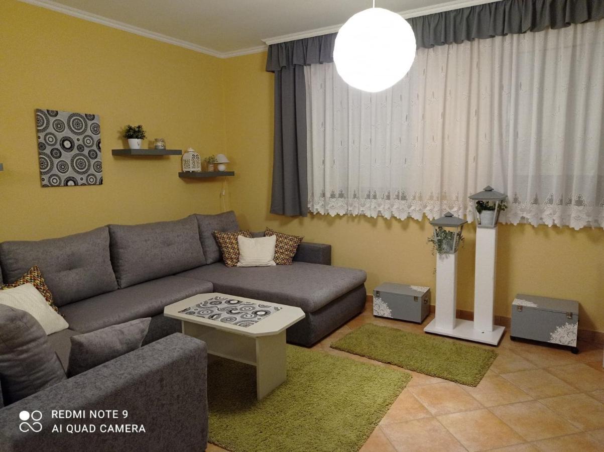 Szenczi Vendégház Bük Extérieur photo