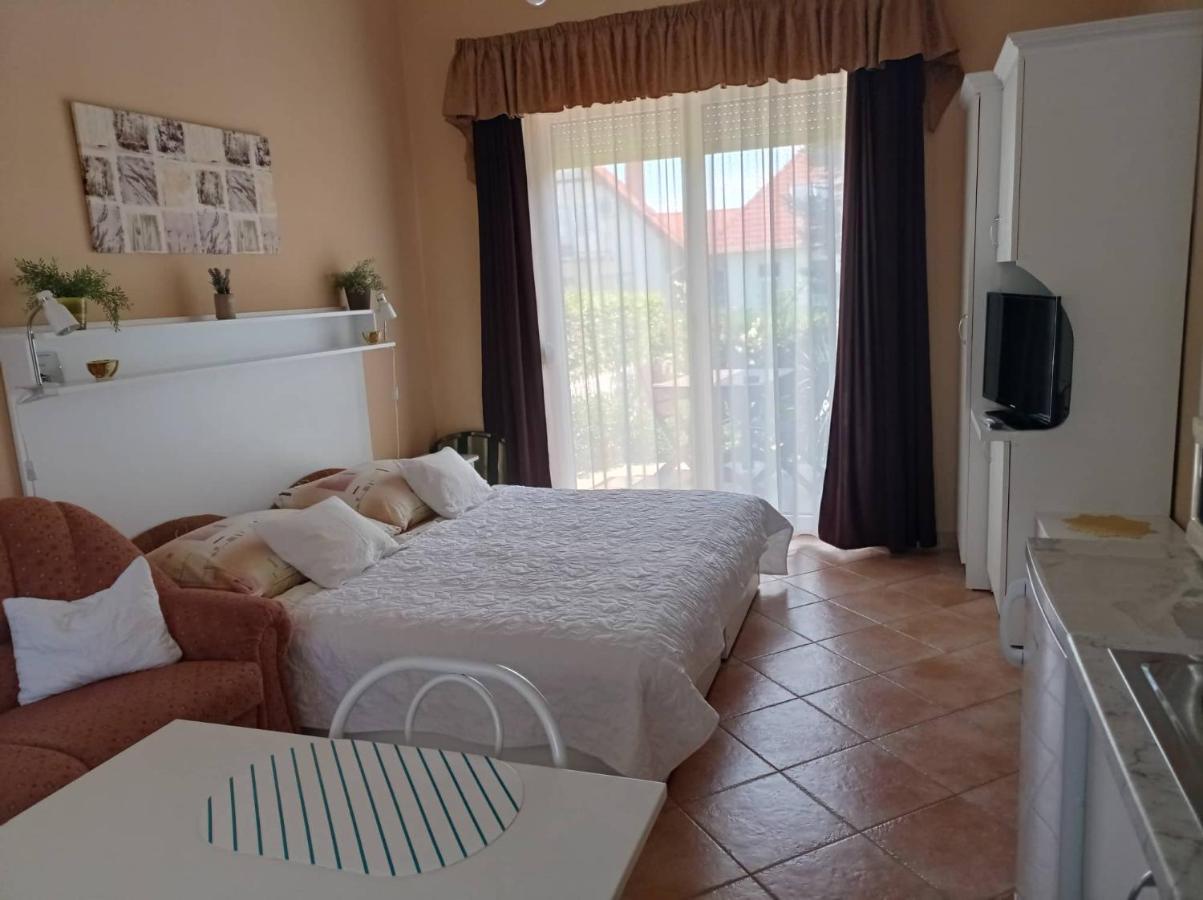 Szenczi Vendégház Bük Extérieur photo